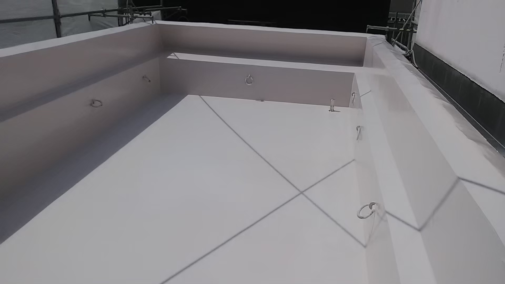 京都市右京区にて雨漏り修理・防水工事〈ウレタン通気緩衝防水・特注カラー仕上げ〉 施工後