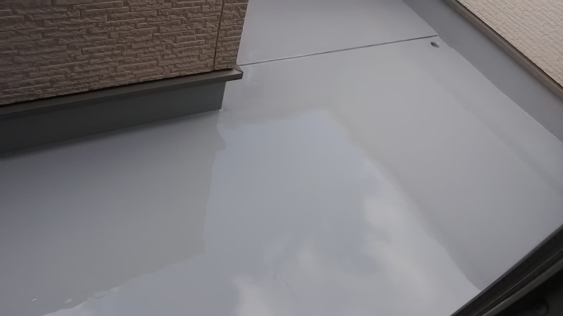 京都市山科区にて戸建てバルコニーの防水工事〈FRP上ウレタン防水・ダイフレックス〉 施工後