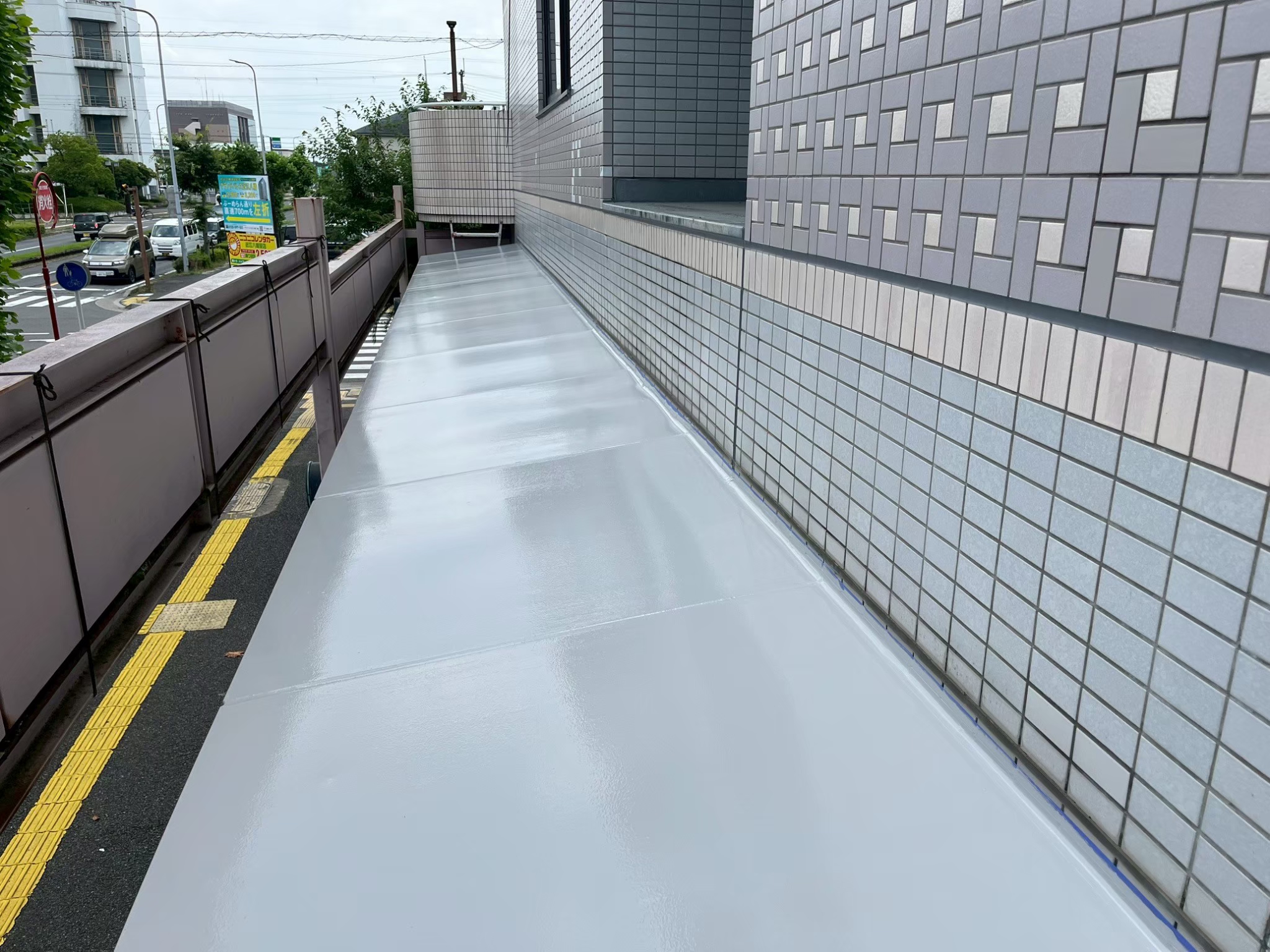 京都市南区にて雨漏り修理〈マンション庇の雨漏り修繕工事〉 施工後