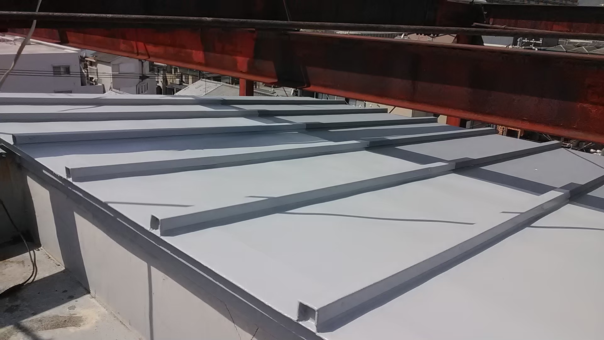 京都市山科区にて防水改修工事〈塔屋屋根の防水塗装〉 施工後