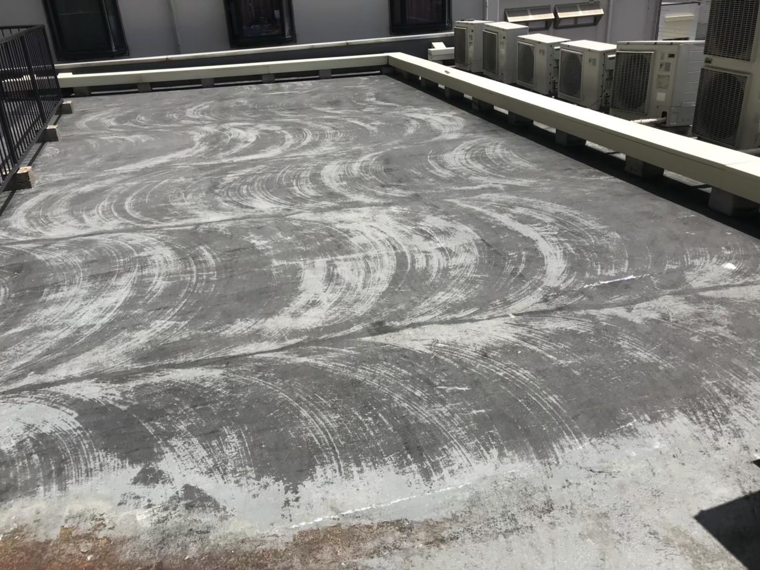 京都市下京区にてマンション下屋の防水工事 施工前